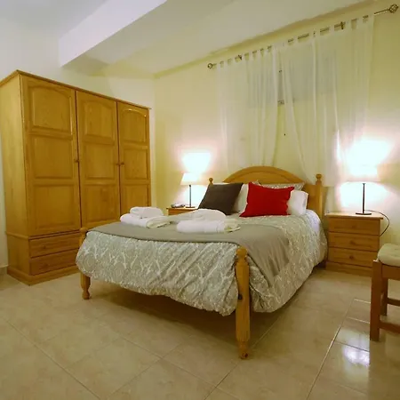 House Arramada Guia (Faro)